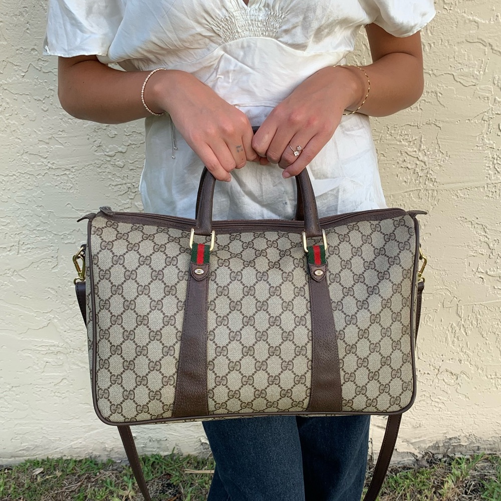 (23) GUCCI 80s Carryall